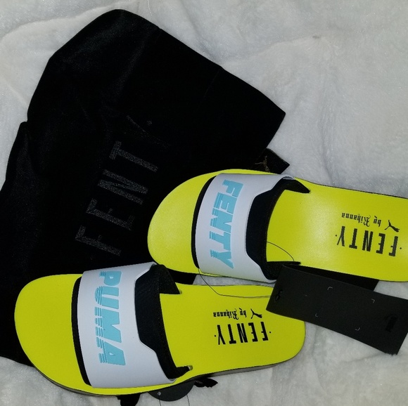 Fenty by Rhianna Slides - Picture 3 of 4